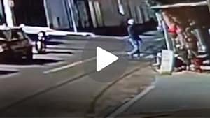 Assassinato em Uberaba registrado por câmeras, ao meio um reprodutor para play